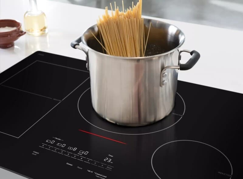 30" Induction Cooktop, 4 Elements, White Backlit, Red Bar, Bridge, Thinq® view 10