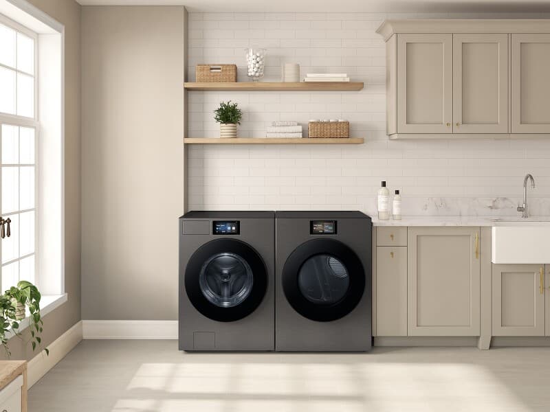 Bespoke AI 7.6 cu. ft. Ultra Capacity Front Load Dryer with AI Home & AI Optimal Dry – Dark Steel view 7