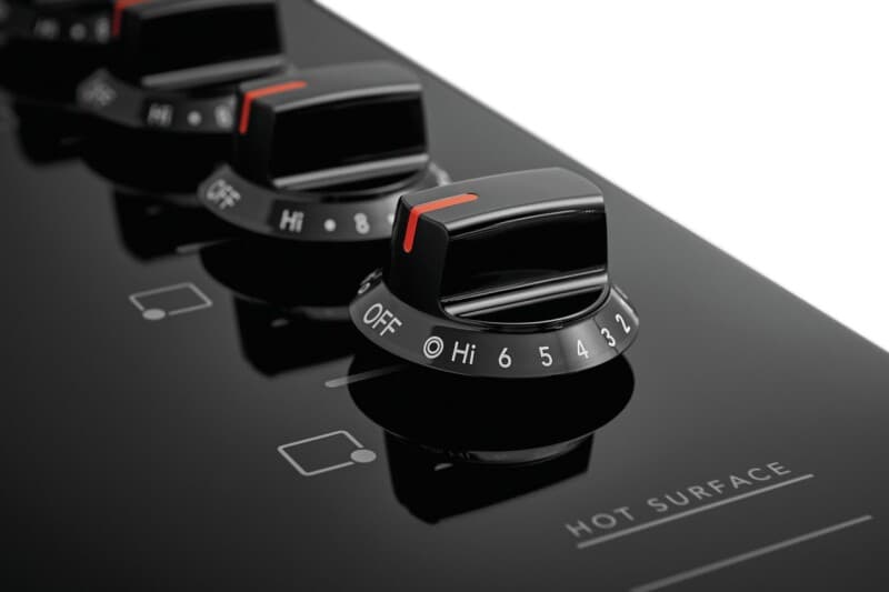 30" Electric Cooktop view 3
