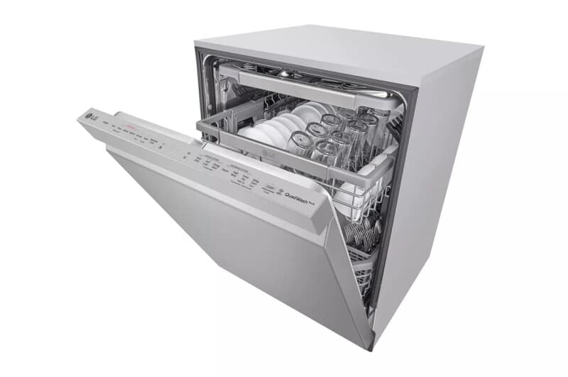 Top Control Smart Wi-fi Enabled Dishwasher With Quadwash™ And Truesteam® view 3