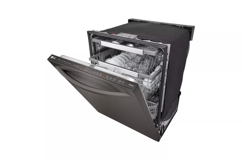 Smart Top Control Dishwasher With 1-hour Wash & Dry, Quadwash® Pro, Truesteam® And Dynamic Heat Dry™ view 2