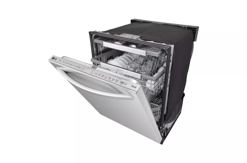 Smart Top Control Dishwasher With 1-hour Wash & Dry, Quadwash® Pro, Truesteam®, And Dynamic Heat Dry™ view 2