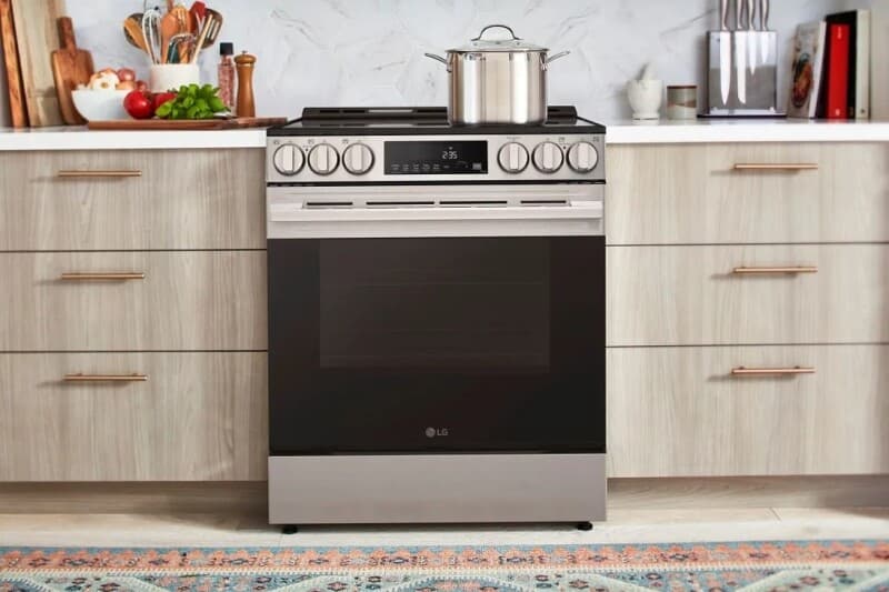 6.3 Cu Ft. Smart Electric Slide-in Range With Air Fry & Easyclean® view 6