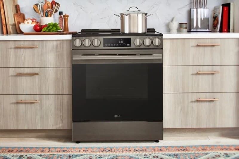 6.3 Cu Ft. Smart Electric Slide-in Range With Air Fry & Easyclean® view 5