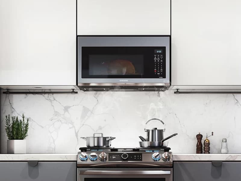 1.7 cu ft. Smart Over-the-Range Microwave with Convection & Slim Fry™ in Stainless Steel view 4