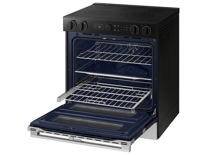 Bespoke Smart Slide-In Electric Range 6.3 cu. ft. with Flex DuoTM & Illuminated Precision Knobs – Stainless Steel view 5