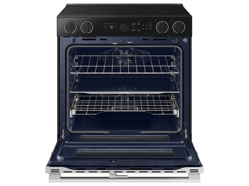 Bespoke Smart Slide-In Electric Range 6.3 cu. ft. with Flex DuoTM & Illuminated Precision Knobs – Stainless Steel view 4