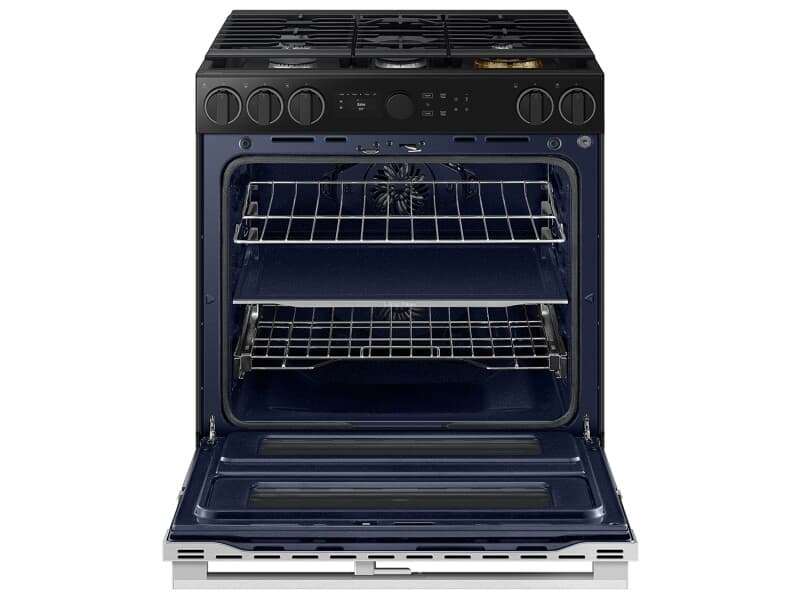 Bespoke Smart Slide-In Gas Range 6.0 cu. ft. with Flex DuoTM & Illuminated Precision Knobs – Stainless Steel view 10