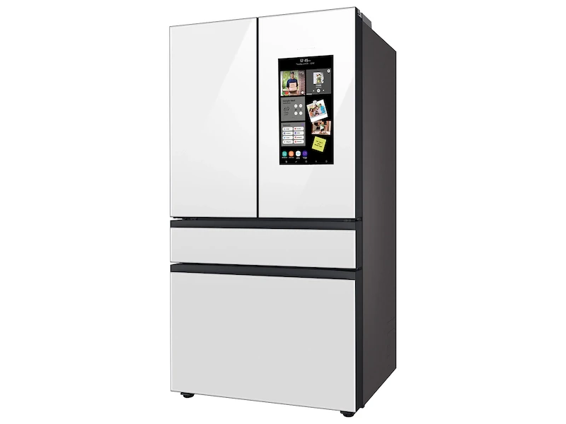 Bespoke 4-Door French Door Refrigerator (29 cu. ft.) with Family Hub™ in White Glass view 2
