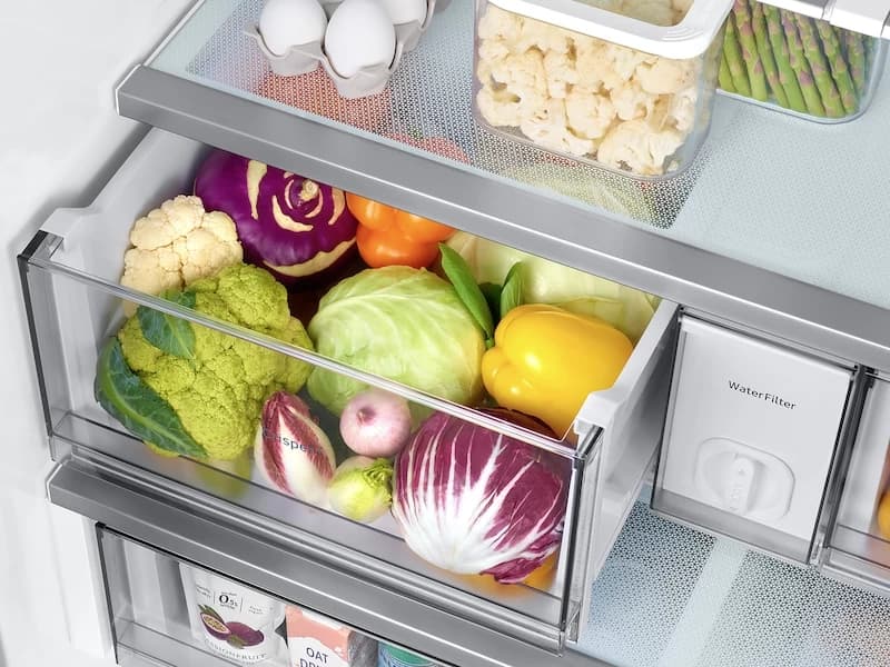30 cu. ft. Smart BESPOKE 3-Door French-Door Refrigerator with Customizable Panel Colors and AutoFill Water Pitcher in Stainless Steel view 8