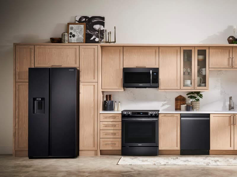 27.4 cu. ft. Large Capacity Side-by-Side Refrigerator in Black Stainless Steel view 6