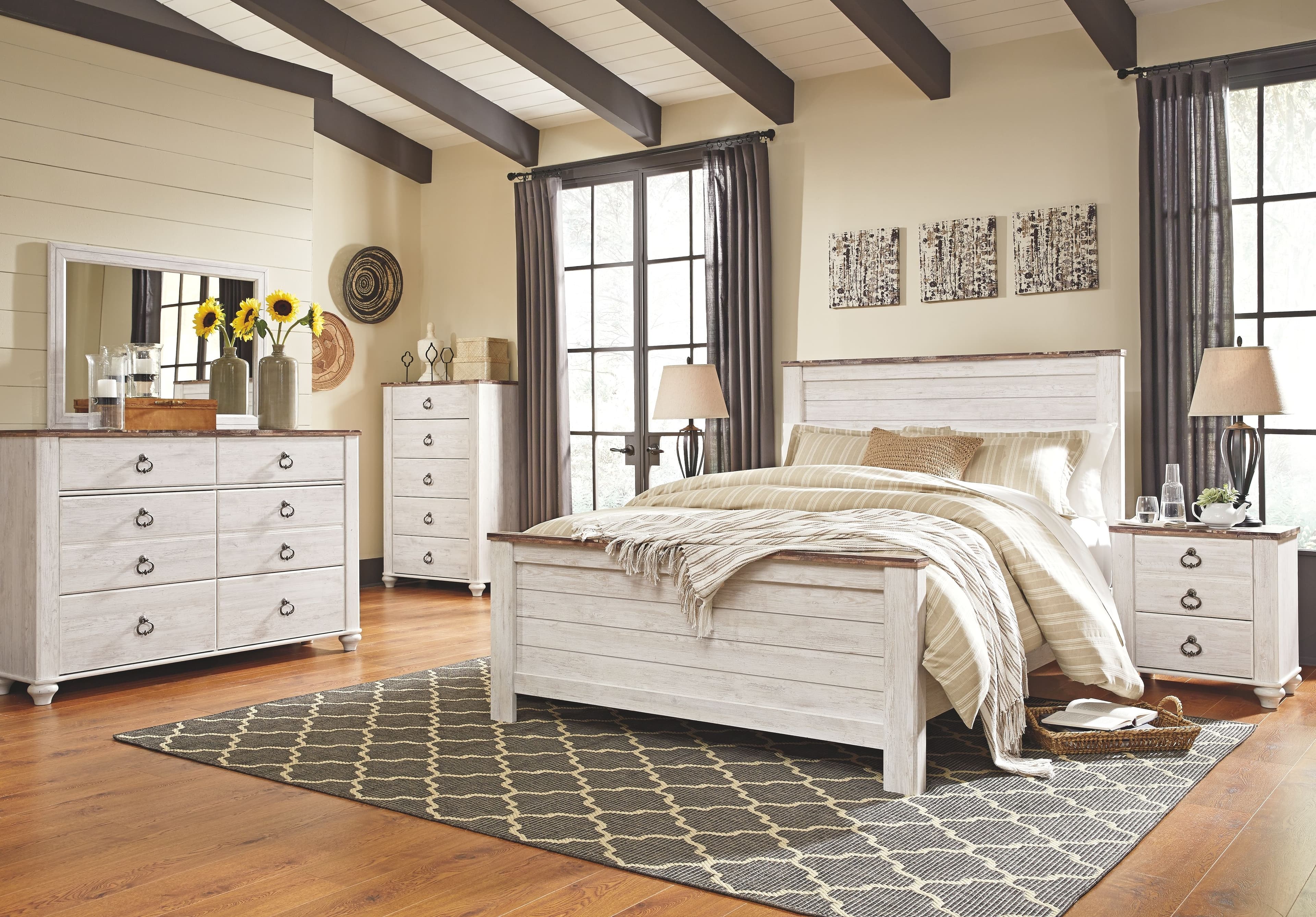 7 Pc. · Dresser, Mirror, Queen Panel Bed, 2 Nightstands