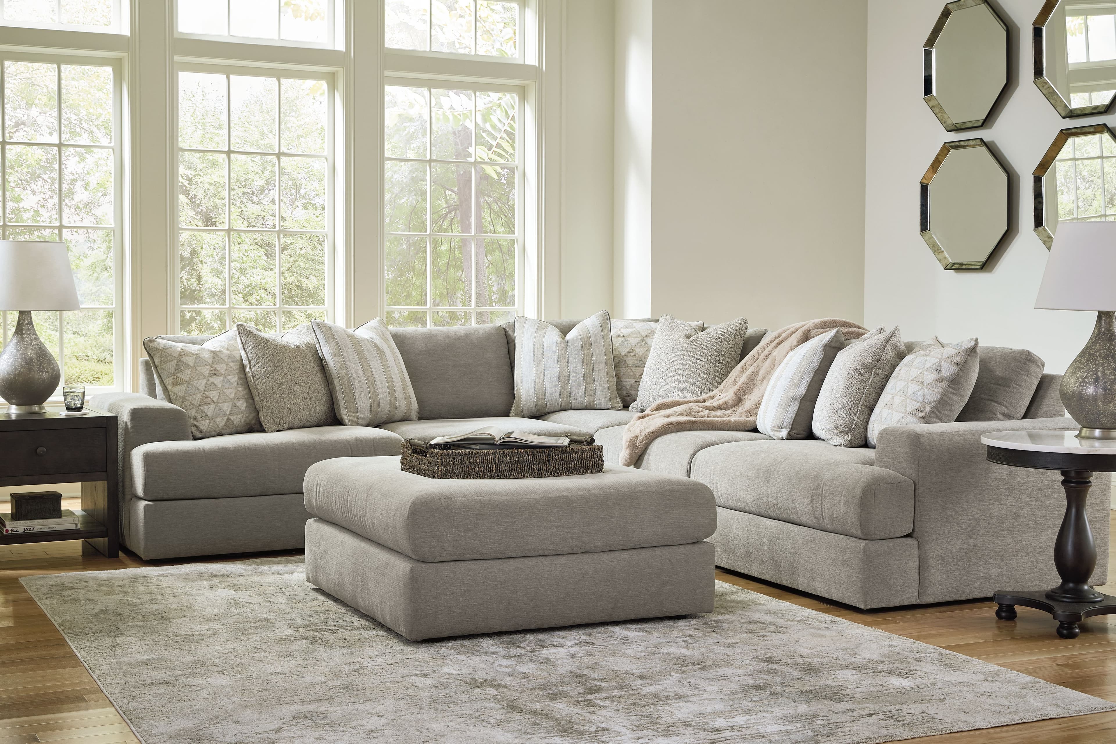 6 Pc. · 5-Piece Sectional, Ottoman