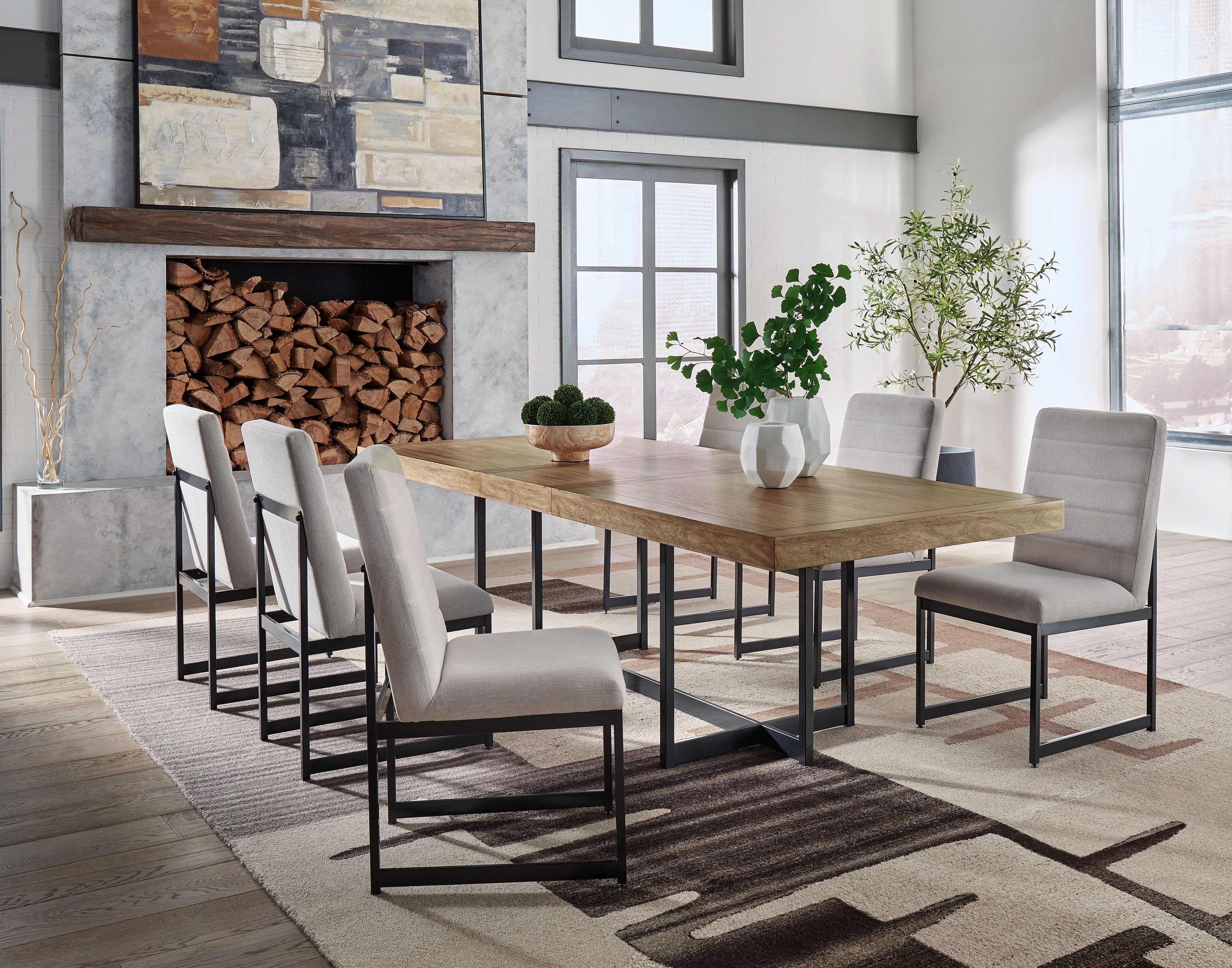 Tomtyn - 7 Pc. - Rectangular Dining Extension Table, 6 Side Chairs - Light Brown