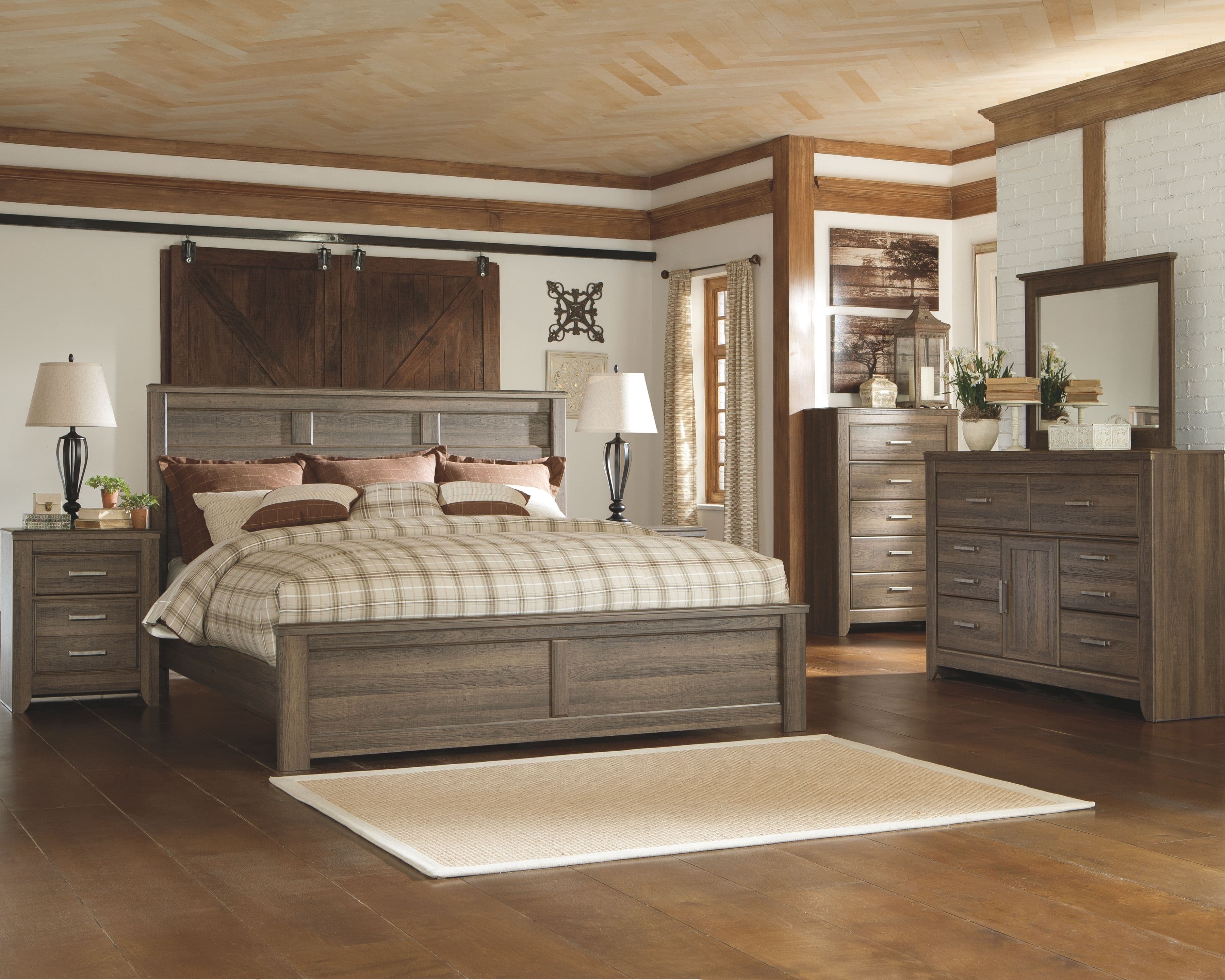 6 Pc. · Dresser, Mirror, Chest, California King Panel Bed