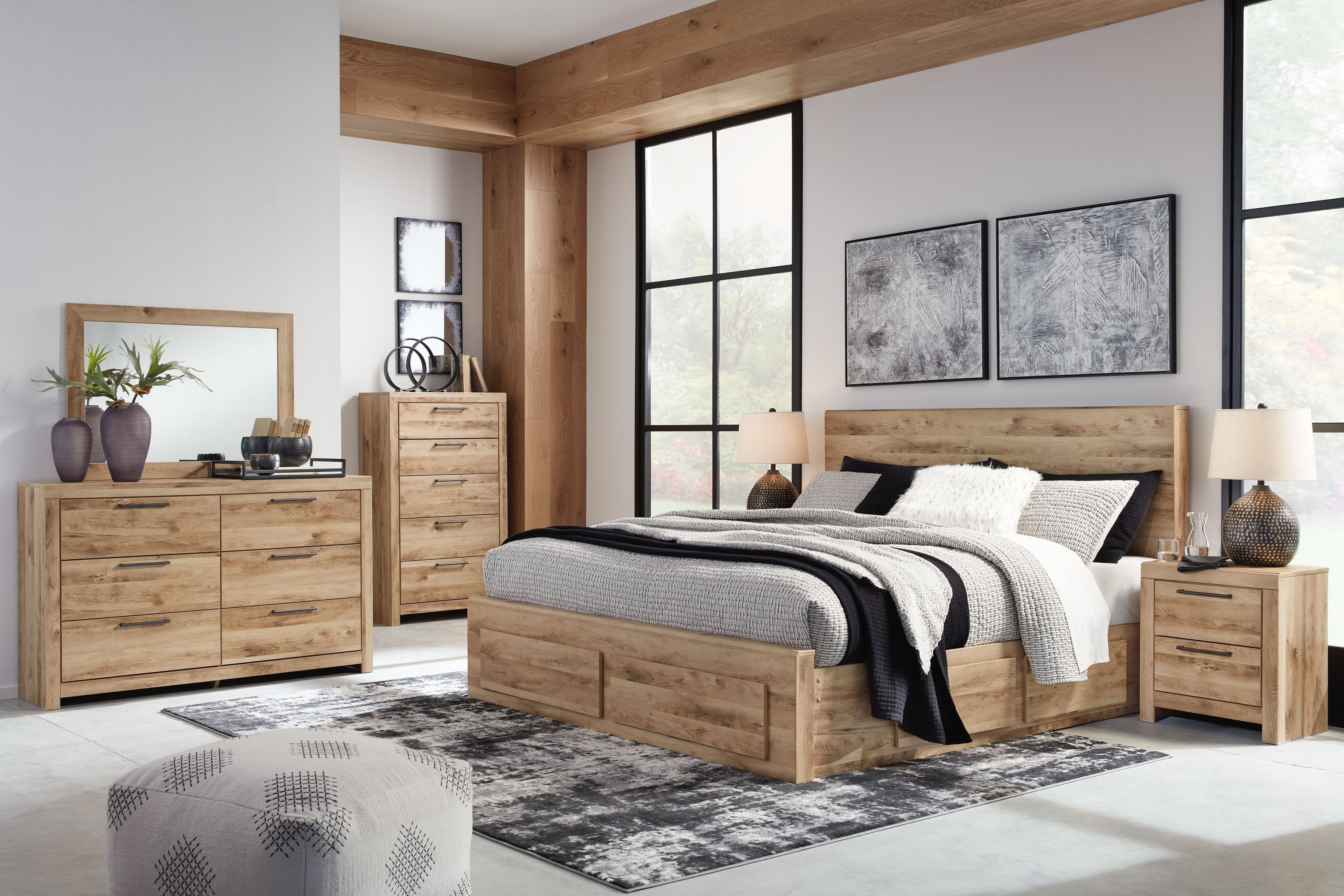 Hyanna - 8 Pc. - Dresser, Mirror, Chest, Queen Panel Bed with 4 Storage Drawers - Tan