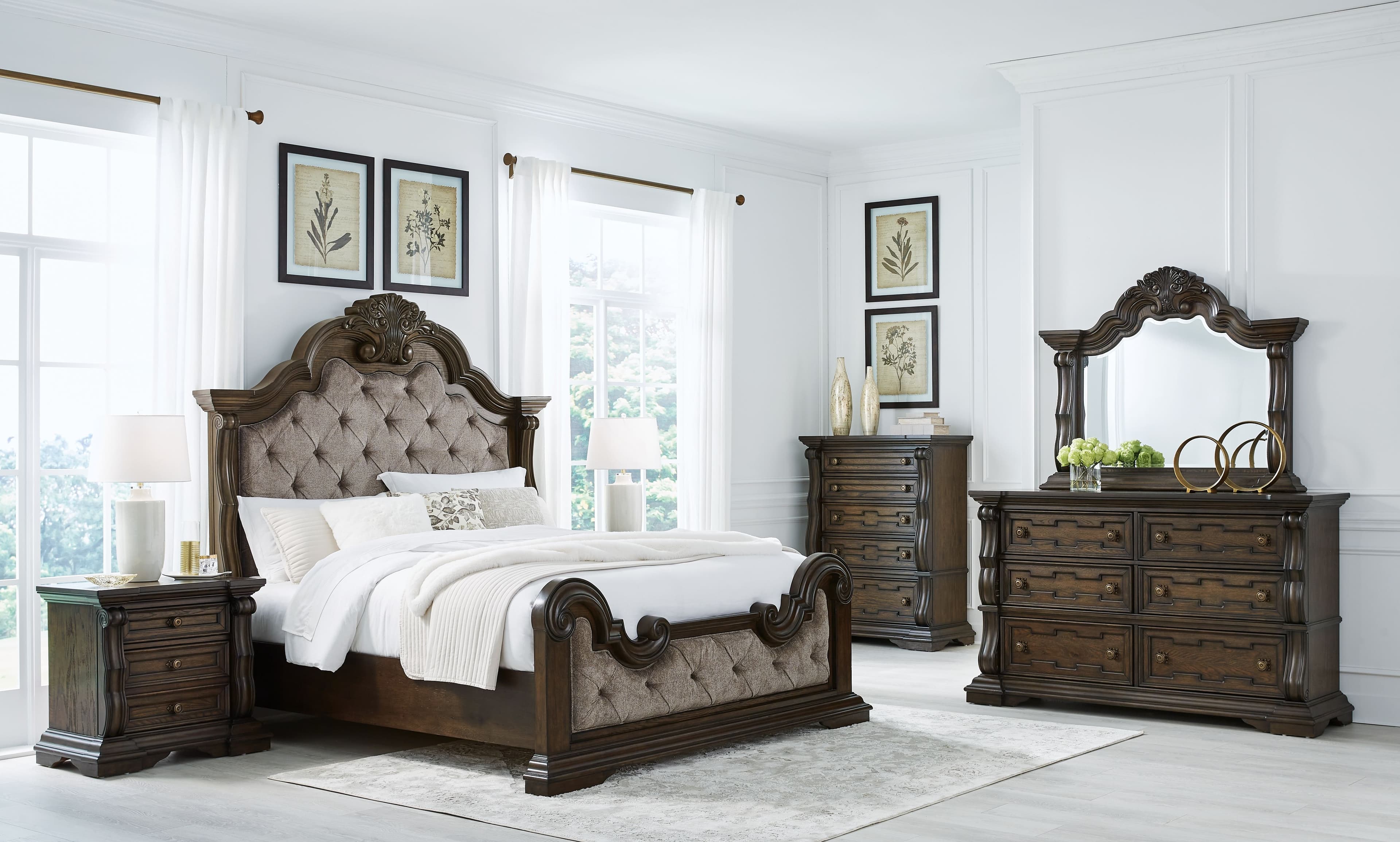 6 Pc. · Dresser, Mirror, Chest, Queen Upholstered Bed